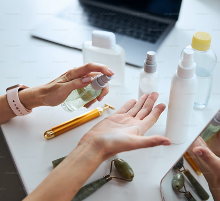 过期护肤品不宜再用